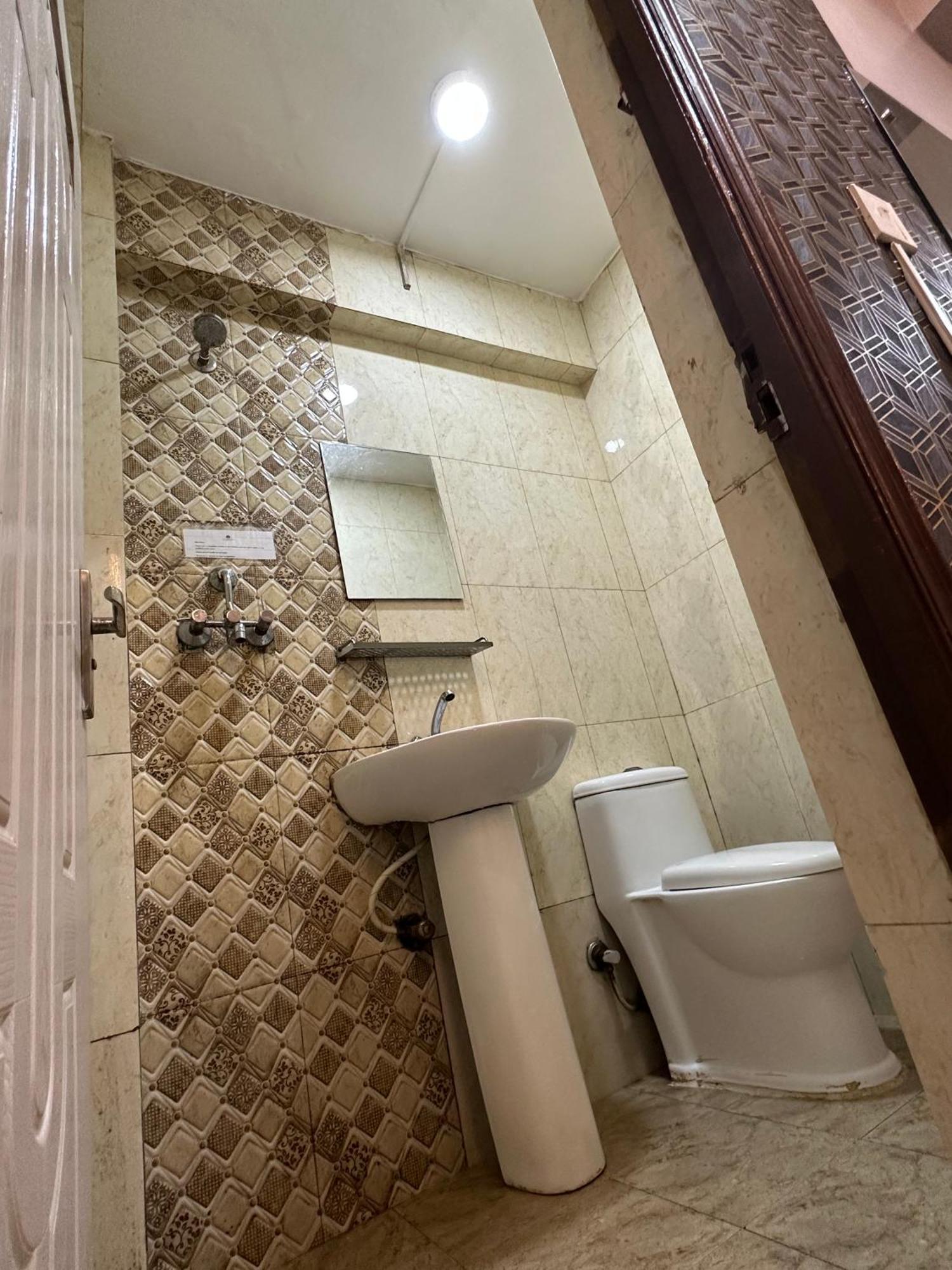 8848 Hostel Катманду Екстер'єр фото