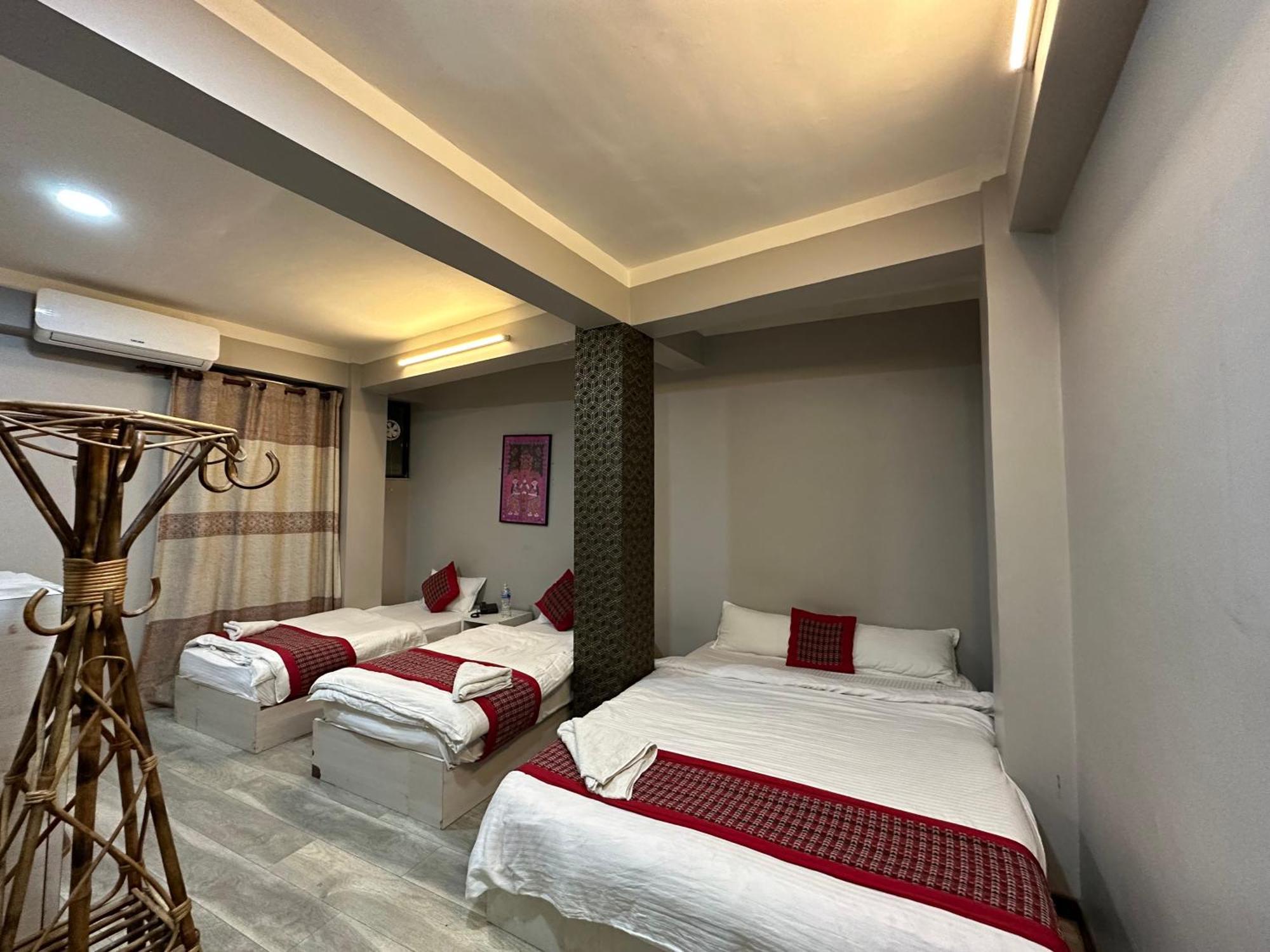 8848 Hostel Катманду Екстер'єр фото