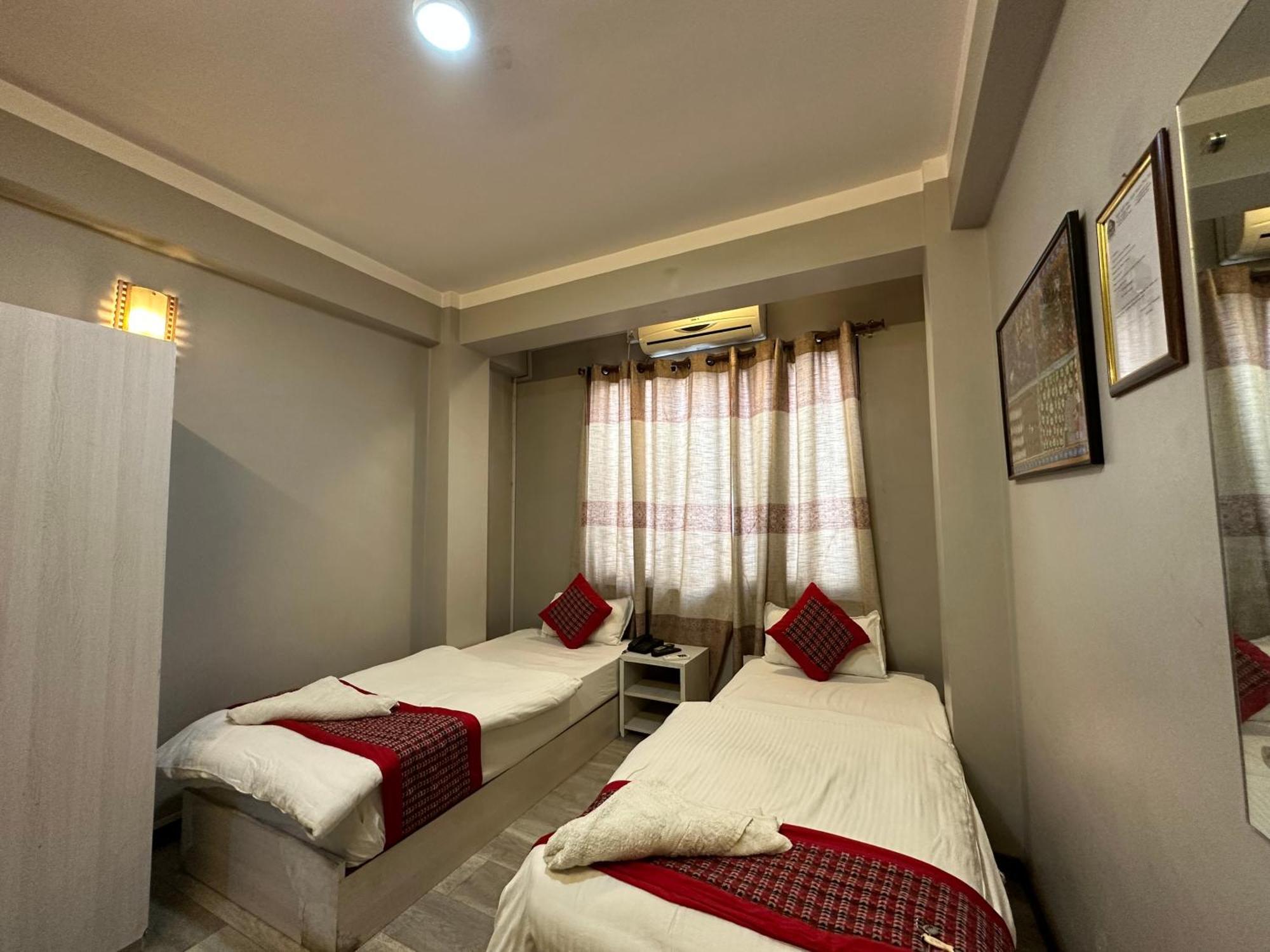 8848 Hostel Катманду Екстер'єр фото