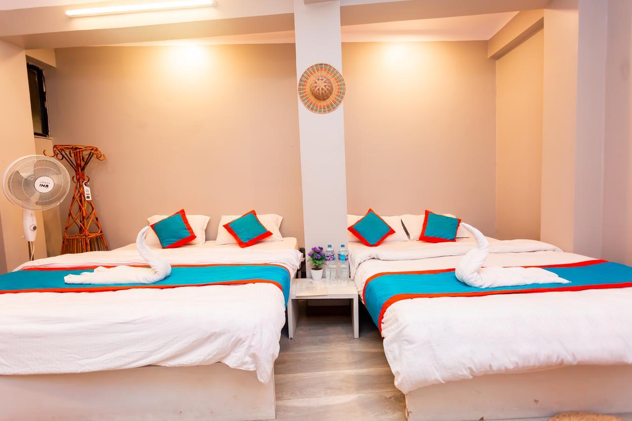 8848 Hostel Катманду Екстер'єр фото