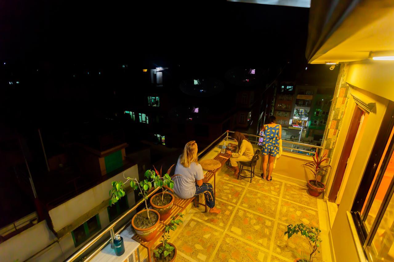 8848 Hostel Катманду Екстер'єр фото
